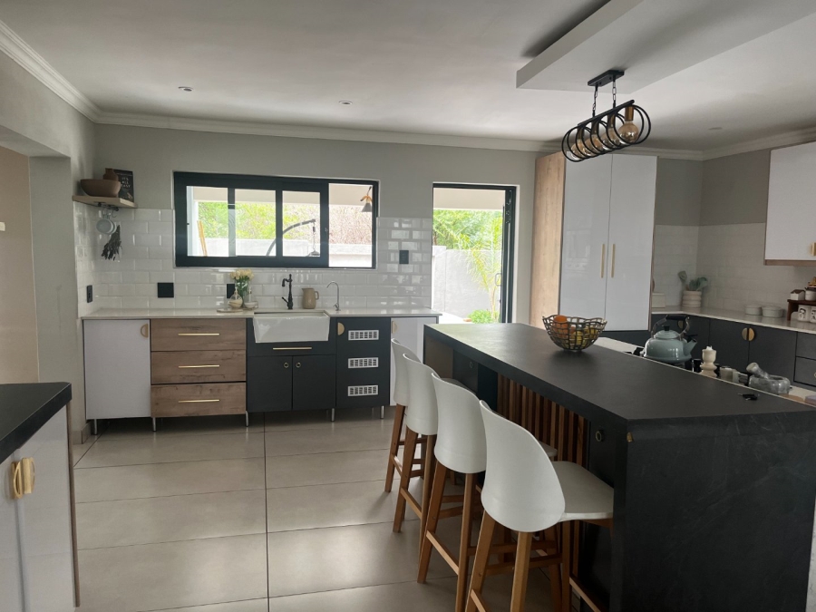 To Let 6 Bedroom Property for Rent in Seasons Lifestyle Estate North West